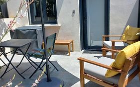 Charmant logement avec terrasse