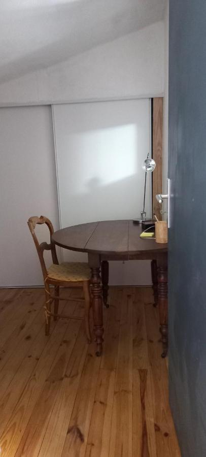 Charmant logement avec terrasse Salinelles Extérieur photo